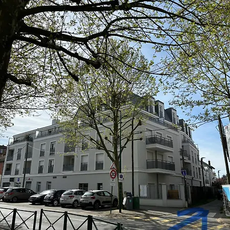 - Station- 20 Min To Paris Sannois